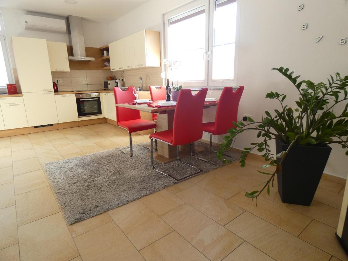 Apartment & Olive Oil Valuma Копер Экстерьер фото