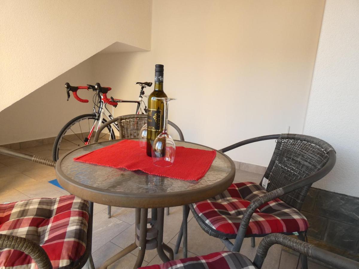 Apartment & Olive Oil Valuma Копер Экстерьер фото