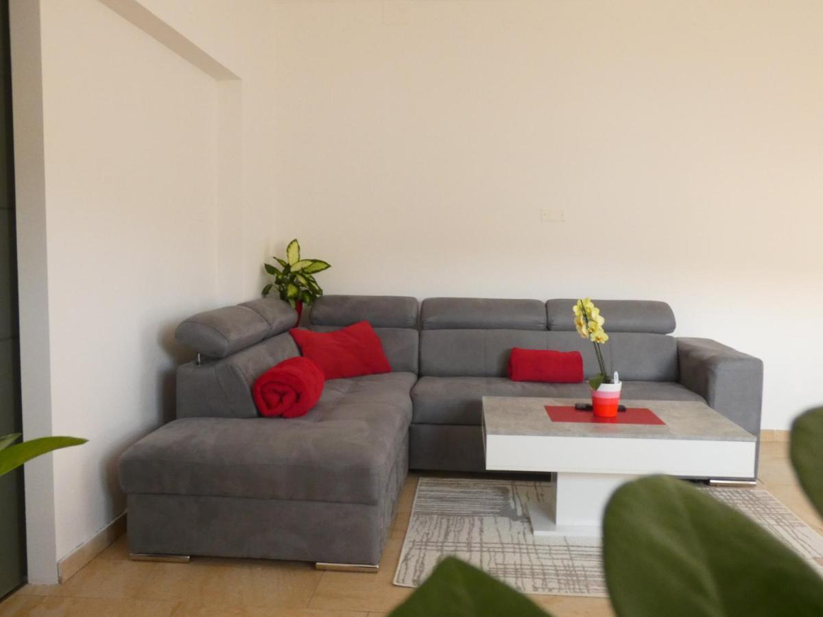 Apartment & Olive Oil Valuma Копер Экстерьер фото